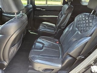 2020 Hyundai Palisade Limited - Interior Rear Seat Image